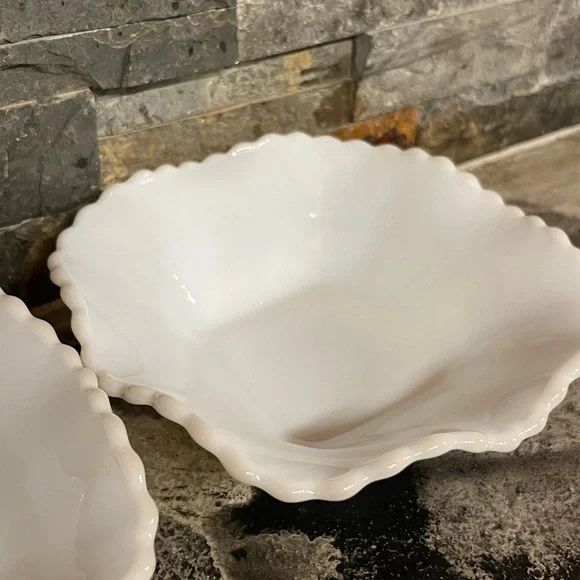Vintage 1950s Fenton Diamond Cut Scalloped 6” White Milk Glass Candy Nut Dish’s - Picture 7 of 13